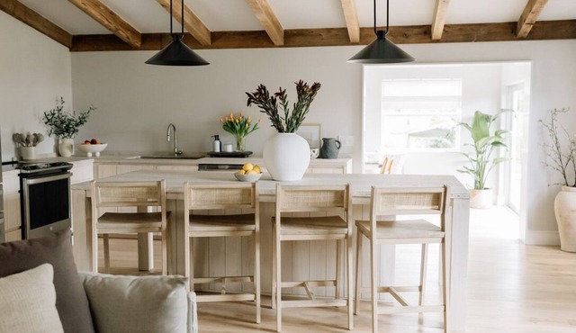 The Crew House - Welcome to your new favorite getaway in Jupiter, Florida!