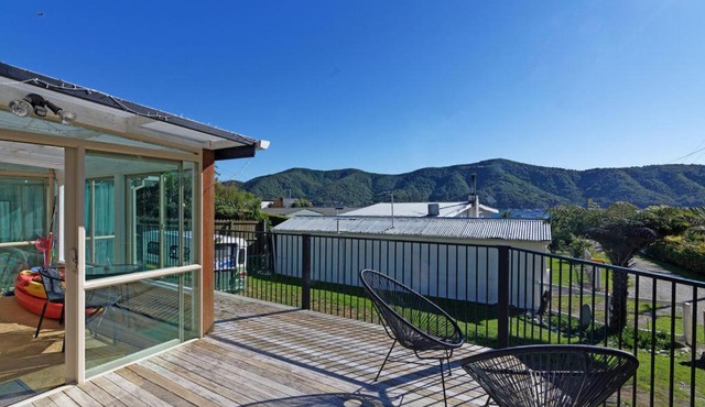 The Crib - Marlborough Bach