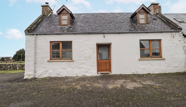 THE CROFT HOUSE, family friendly, with open fire in Muir Of Ord