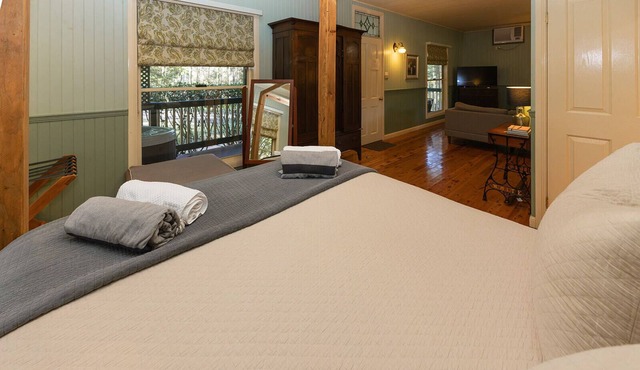 The Croft - Telegraph Retreat Cottages