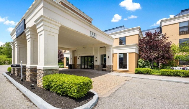 The Crossroads Hotel - Newburgh