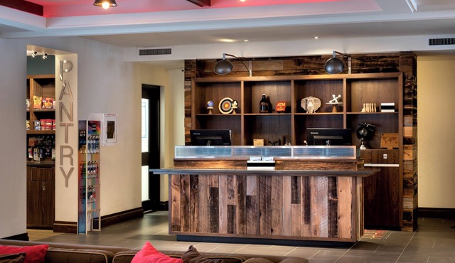 The Crossroads Hotel, Newburgh