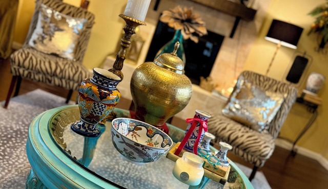 The Crown Jewel is a cozy home with many gorgeous features and cozy aspects.