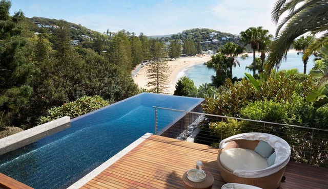 The Curve by Contemporary Hotels