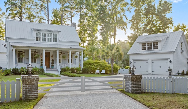 The Cutest Farmhouse with Salt Water Pool