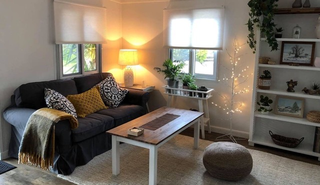 The Cwtch - Cosy Home, with Breakfast Basket