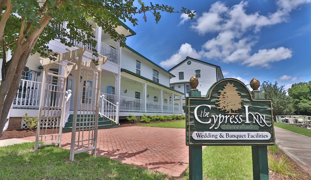 The Cypress Inn Bed & Breakfast
