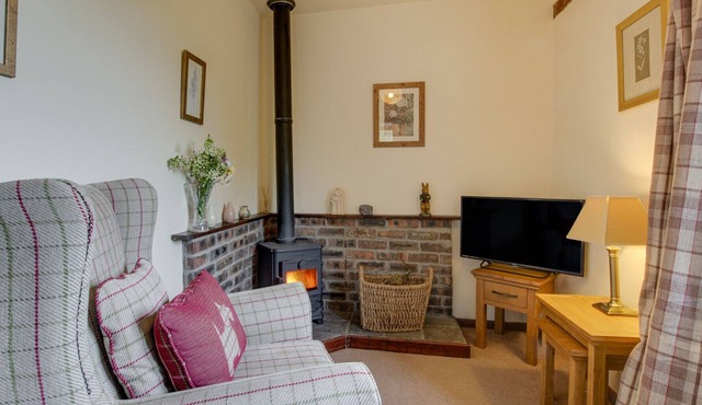 The Dairy - One Bedroom House, Sleeps 2