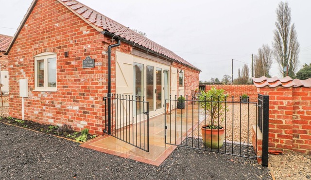 THE DAIRY, pet friendly, with open fire in Lincoln