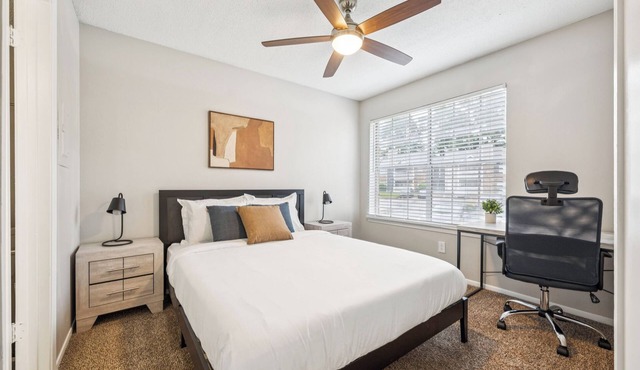 The Davis 817 I Spacious and Comfy 1 Bed 1 Bath