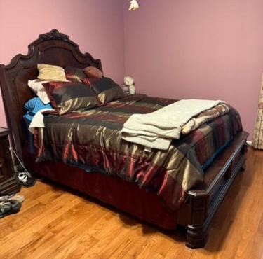 The Deb Logical Apartment
