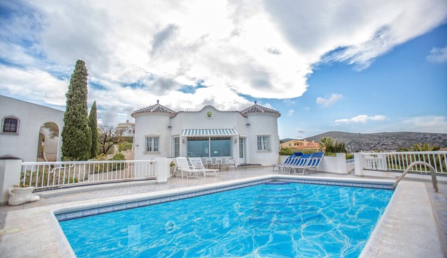 The Deck - Luxury Peniscola holiday villa, private pool, wifi,air conditioning