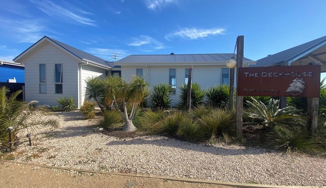 The DeckHouse@PortVictoria