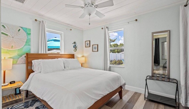 The Delray Cottages Retreat ~Heated Pool Oasis