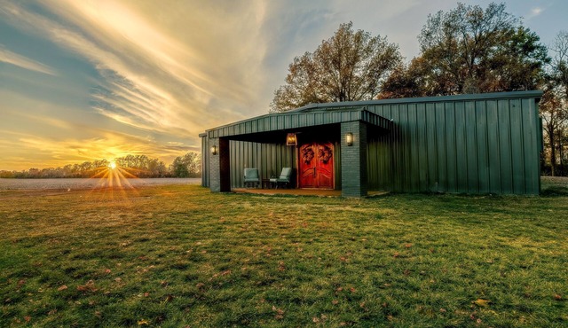 The Delta Lodge - Greenwood, MS