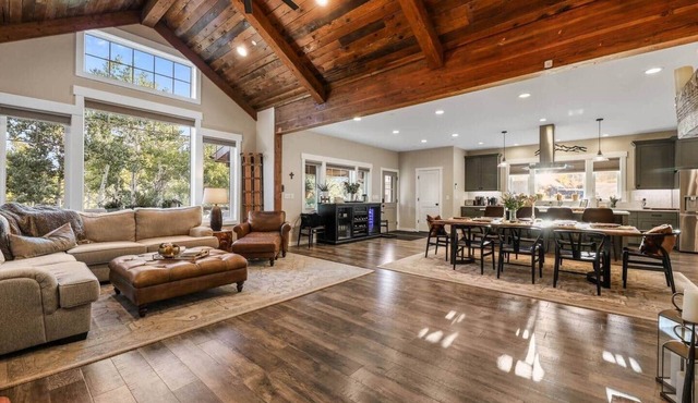 The Den At Willow Way Above Park City