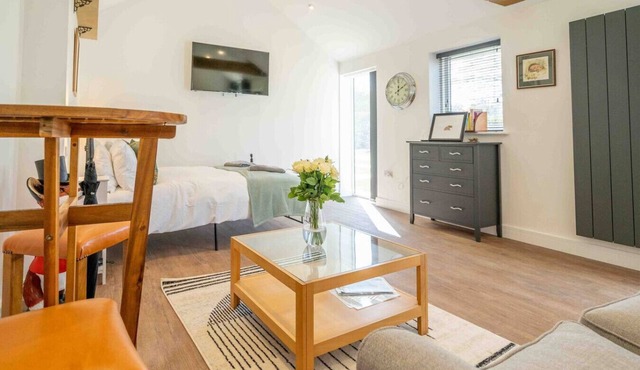 The Den: riverside bolthole