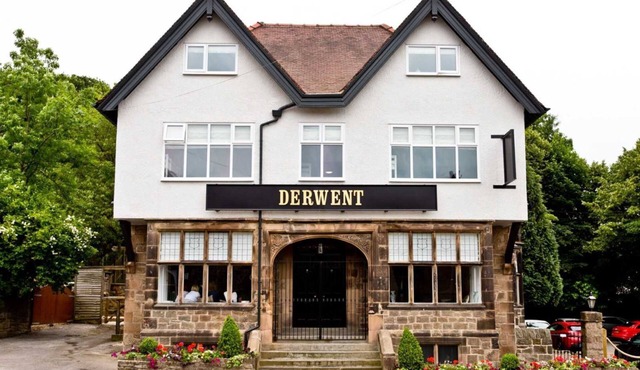 The Derwent Country House, close to Castleton, Hope Valley & Edale.