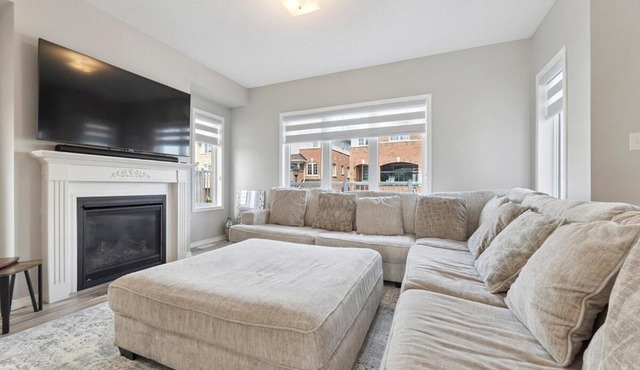 The Devineridge Executive House