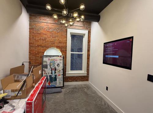 The Dim Light - One Bedroom