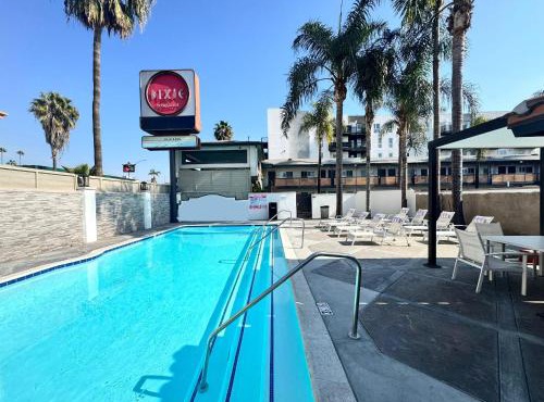 The Dixie Hollywood