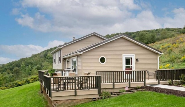 The Dodge House:Nature's Beauty and Downtown Charm