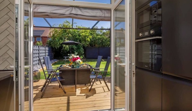 The Dodsworth modern 4 bedroom house, sleeps 8