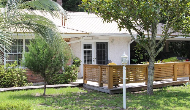 'The Dollyanna' Luxury One-Bedroom Mini-Suite