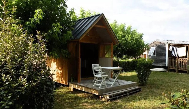 THE DOMAINE DE PECANY (La Noix de Pecan'y) * - Cabin Caravan 10 m² with terrace 2 people
