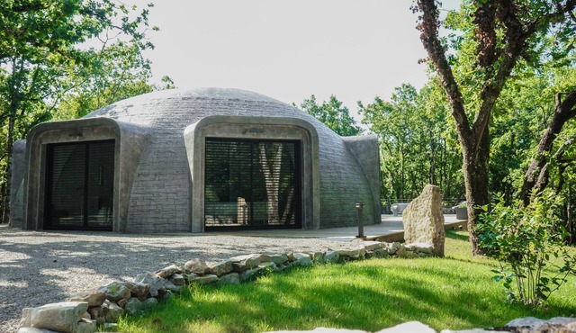 THE DOME (unique in France)