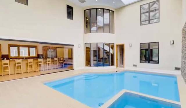 The Dominion Estate Private Indoor Pool
