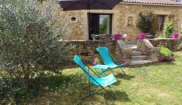 The Dordonia comfortable linen and wifi 8 km from Sarlat