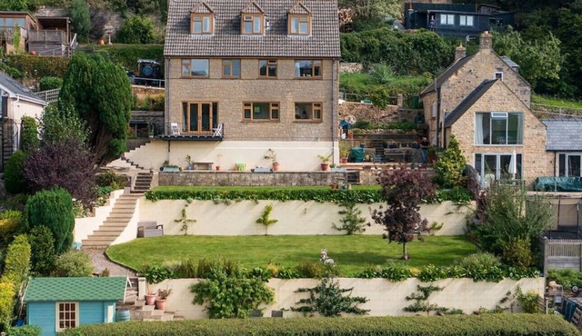 The Dormers | 5BD with Amazing Views & Space to Work