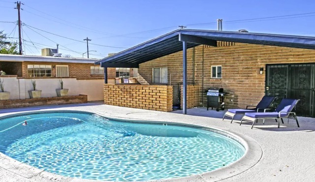 The Dottie 230B 2 Bed 1 Bath shared pool