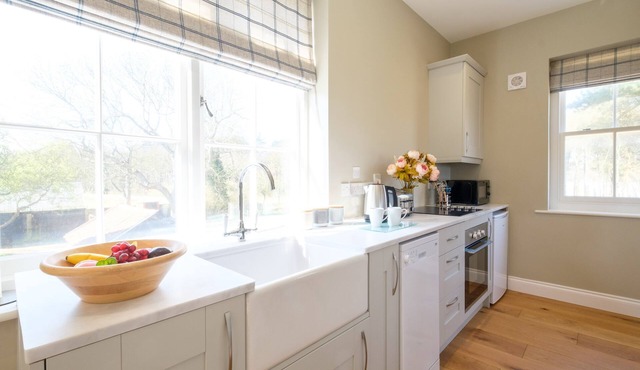 The Dower Retreat - sleeps 2 guests in 1 bedroom