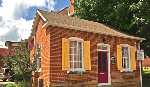 The Downtown Guesthouse
