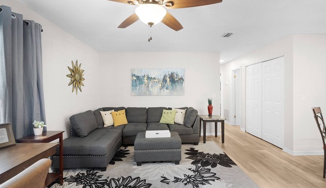 The Downtown Retreat Six