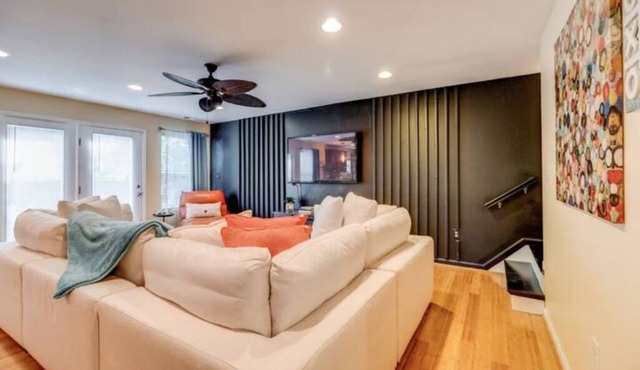 The Dream! Luxury Home By Norfolk Base King Bed