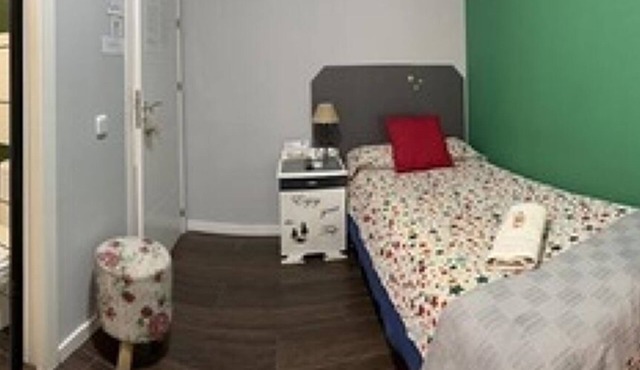THE DREAM OF QUIXOTE. Single Room