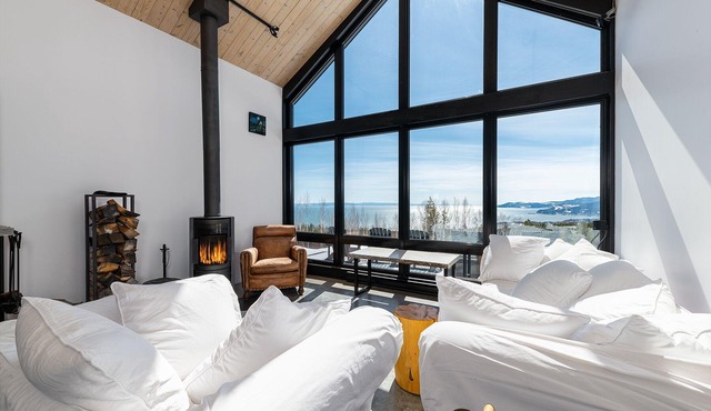 The driftwood cottage. The place in Charlevoix.