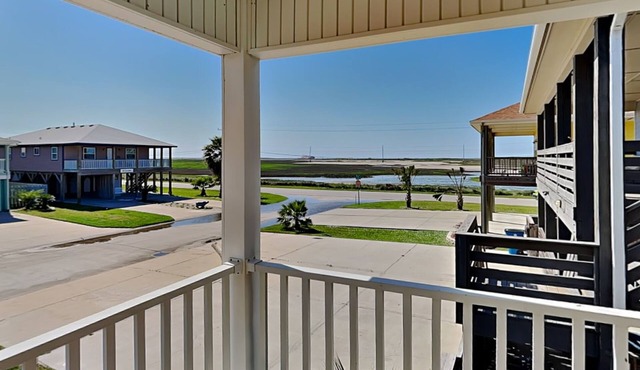 The Driftwood | Enjoy Relaxing Water Views!