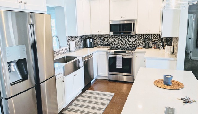 The Duke - Old Town Scottsdale/Vacation Rentals by Zoomie Brokers