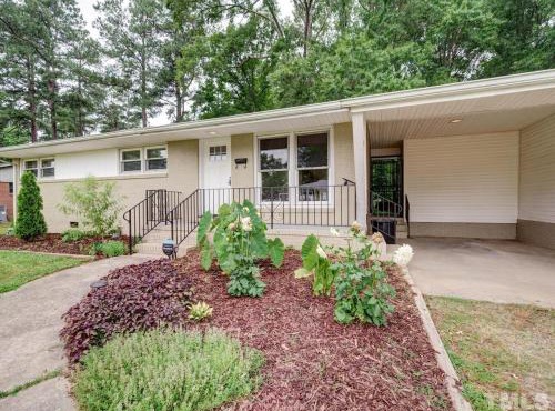 The Duke Retreat Close to Duke & Downtown Villa