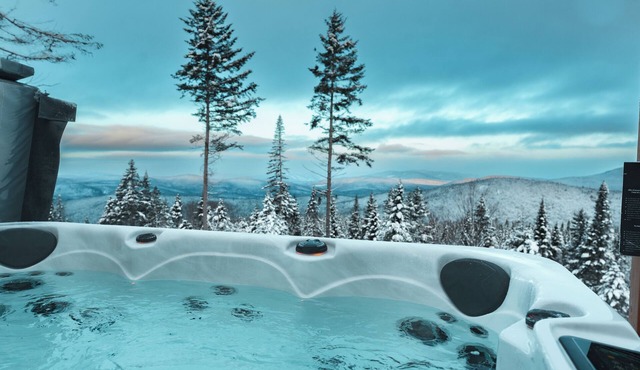 The DUN - Panoramic View With Spa Near Quebec City