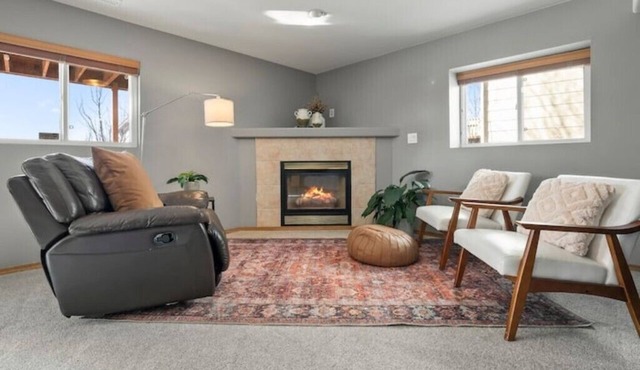 The Dwelling Place-nSpacious 2BR Fireplace Big TV Private Lower Level Two Parks