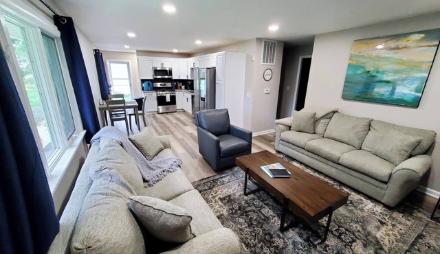 The Eagles Nest | King Bed | 5 Bds 2 Bath | Patio