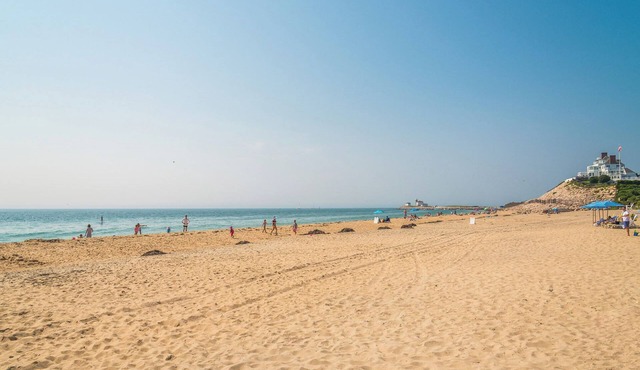 The Eagle’s Nest Penthouse: 360° Views in the Heart of Watch Hill