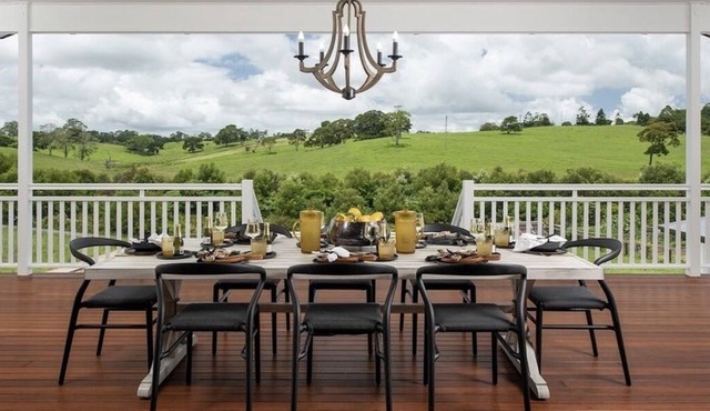 The Easton at Maleny - Hamptons Countryside Retreat
