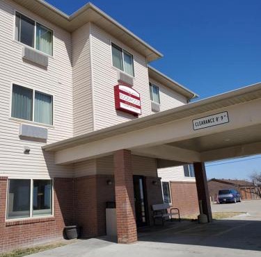 The Edgewood Hotel and Suites