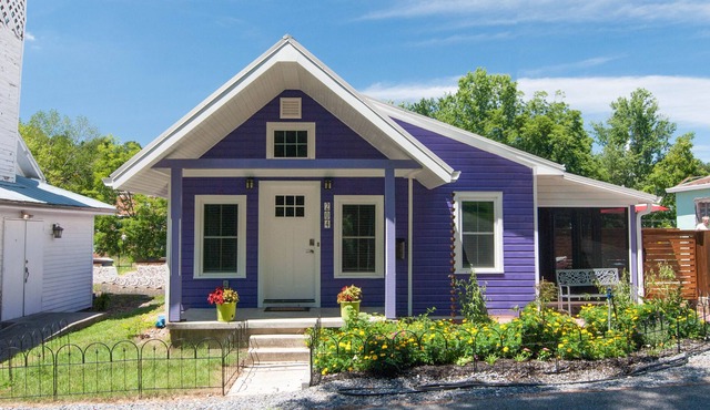 The Eggplant Cottage in Jonesborough, Tennessee